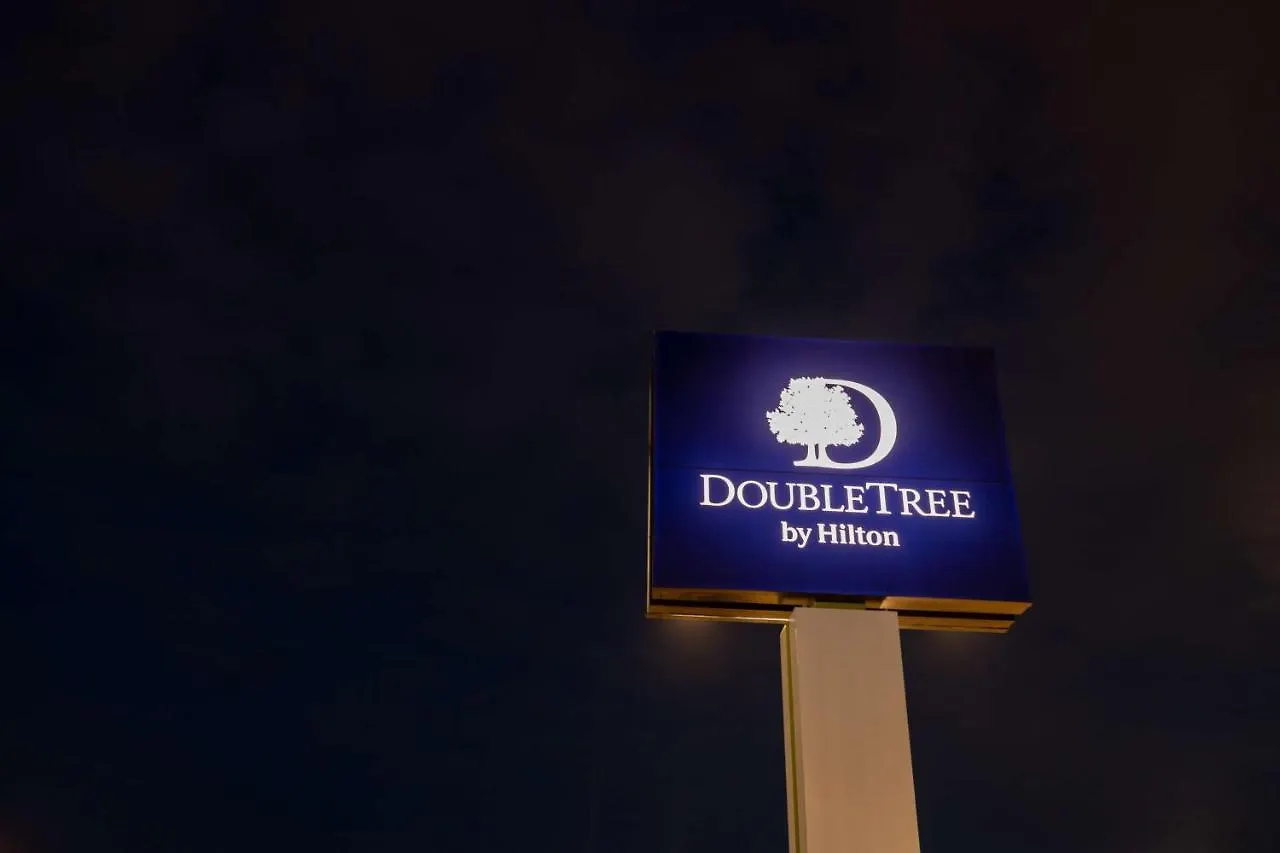 Doubletree By Hilton Calgary North Hotel
