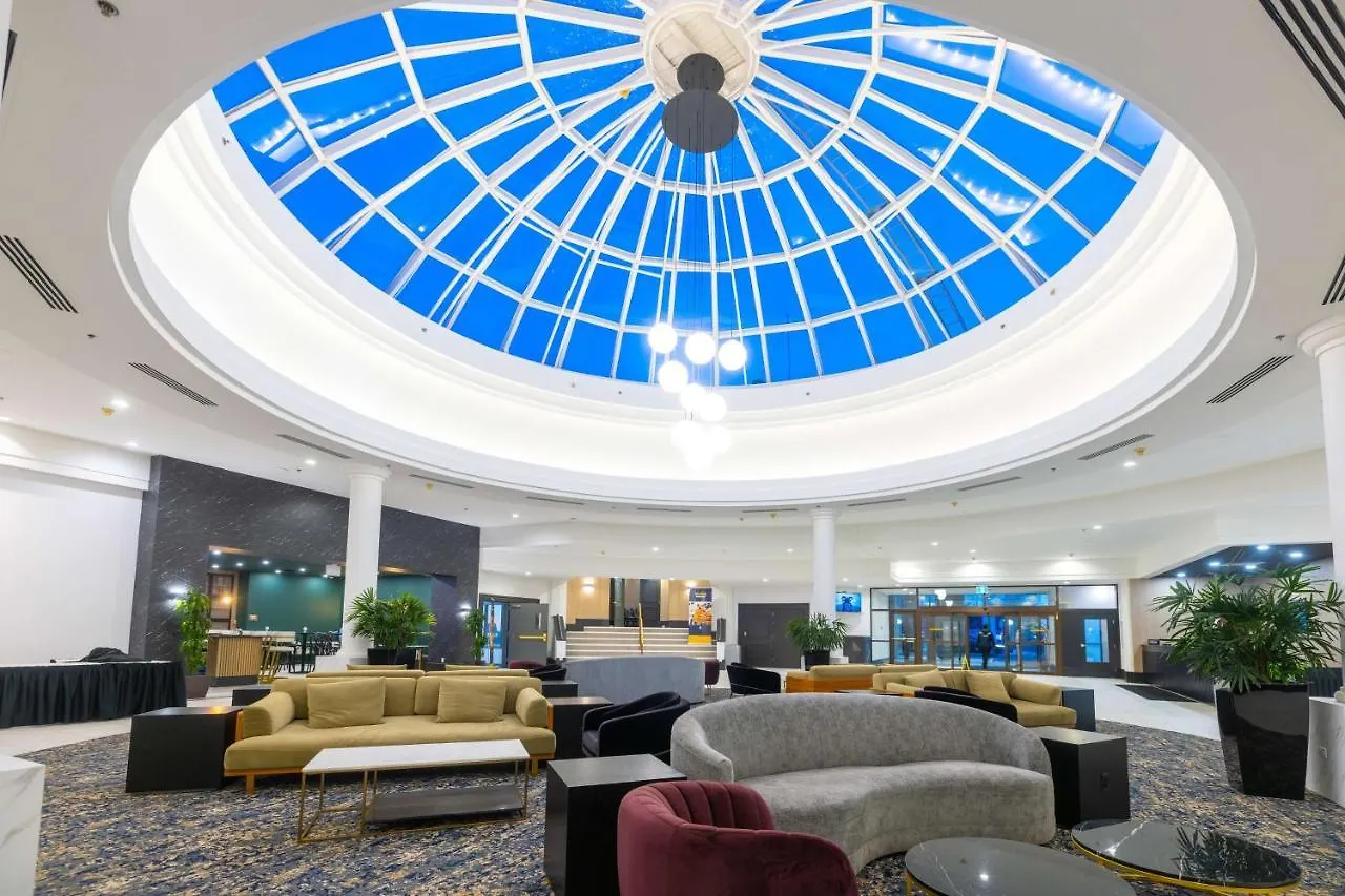 Doubletree By Hilton Calgary North Hotel 4*,